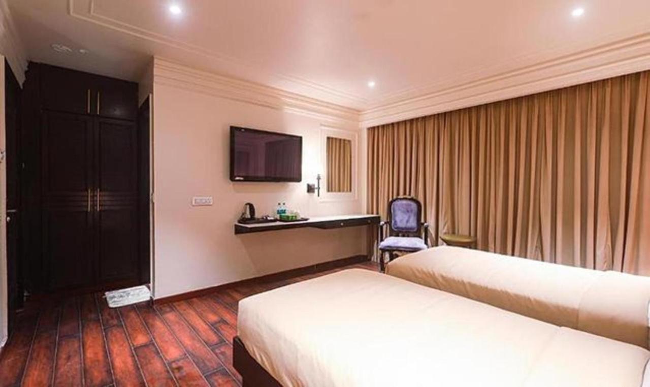 Fabhotel Prime The Seven Seeds Nowe Delhi Zewnętrze zdjęcie